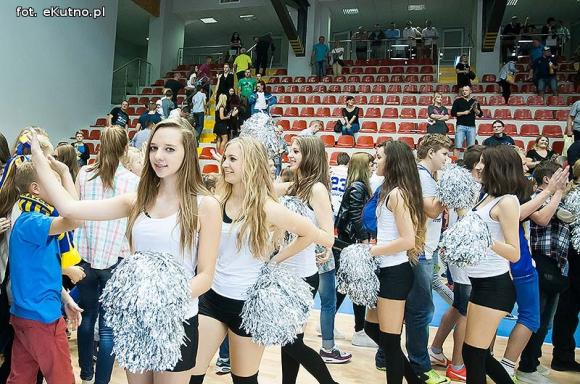 Pierwsze zwycięstwo kutnowskich koszykarzy w Tauron Basket Lidze