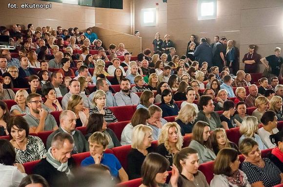 Tyle twoich słów w głowie ciągle mam... Koncert Ani Dąbrowskiej w Kutnie