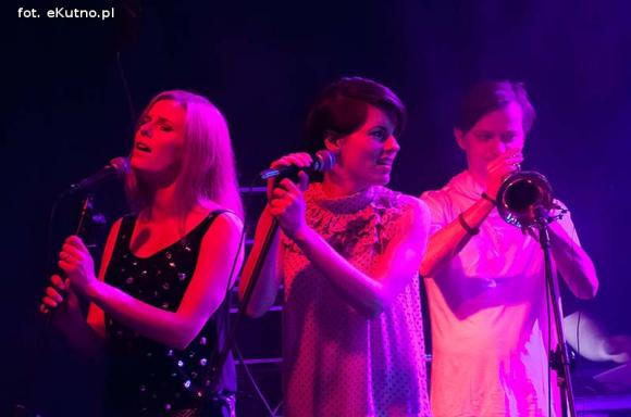 Tyle twoich słów w głowie ciągle mam... Koncert Ani Dąbrowskiej w Kutnie