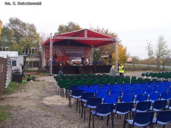 W Zespole Szkół w Żychlinie oddano hołd bł. ks. Jerzemu Popiełuszce