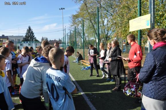 Piłkarskie zmagania w Gimnazjum nr 3