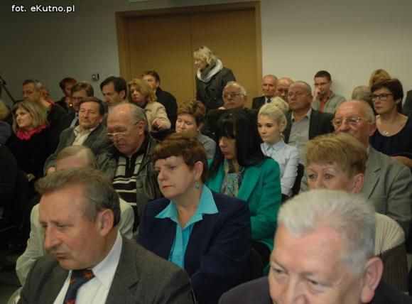 Przyszłość kutnowskiego szpitala w pomysłach komitetów. Rozmowa w KDK Cz. 1