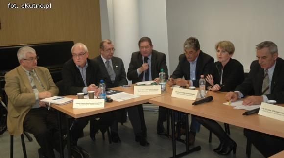 Przyszłość kutnowskiego szpitala w pomysłach komitetów. Rozmowa w KDK Cz. 1