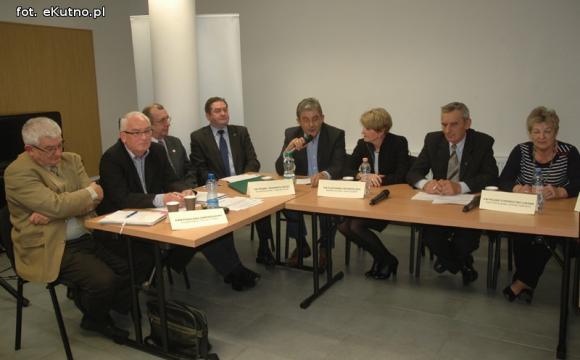 Przyszłość kutnowskiego szpitala w pomysłach komitetów. Rozmowa w KDK Cz. 1