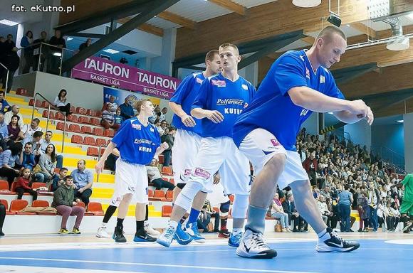 Polfarmex Kutno przegrywa 5 punktami