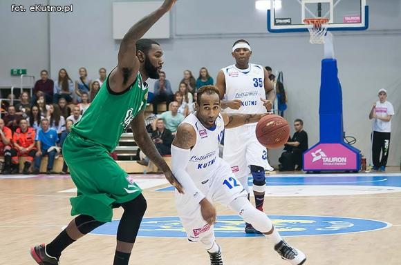 Polfarmex Kutno przegrywa 5 punktami
