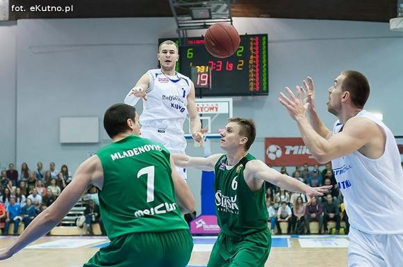 Polfarmex Kutno przegrywa 5 punktami