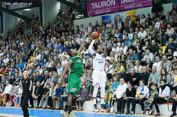 Polfarmex Kutno przegrywa 5 punktami