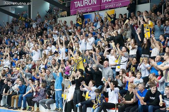 Polfarmex Kutno przegrywa 5 punktami