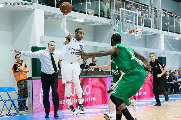 Polfarmex Kutno przegrywa 5 punktami