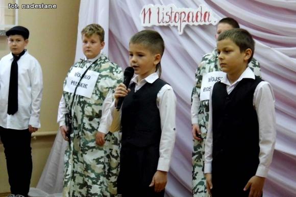 Głos uczniów ze Szkoły Podstawowej w Szewcach Nadolnych w sprawie niepodległości Polski