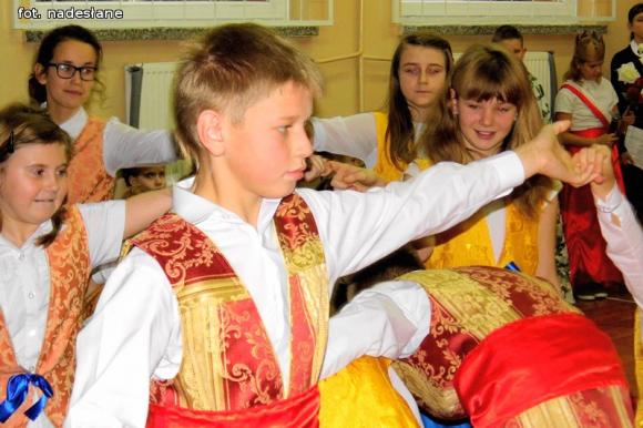 Głos uczniów ze Szkoły Podstawowej w Szewcach Nadolnych w sprawie niepodległości Polski