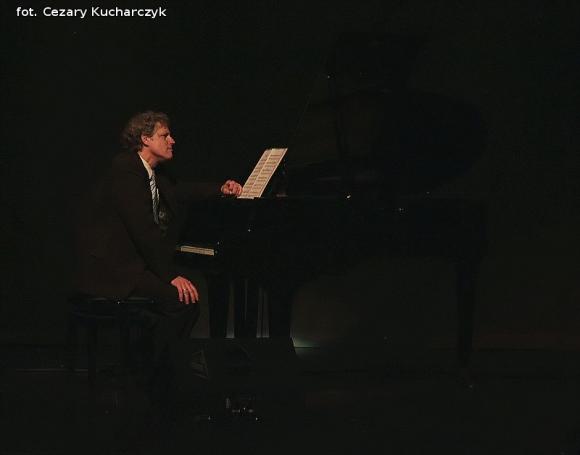 Towarzystwo Przyjaciół Ziemi Kutnowskiej zakończyło projekt Kutno miasto róż - chcę tu być!