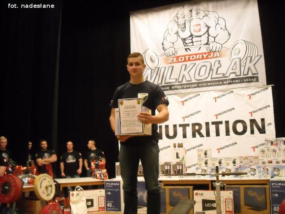 Siłacze z Kutna ze złotem i srebrem
