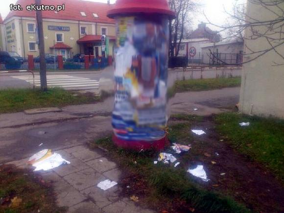 Wszystko dozwolone przed wyborami? Twarze na drzewach i 