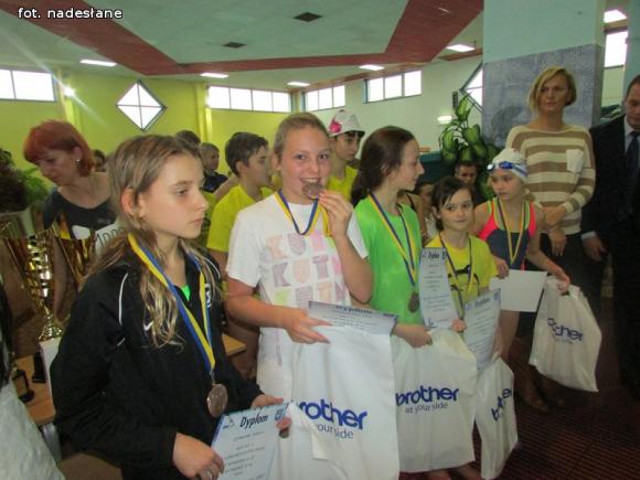Kutnianki z medalami na zawodach pływackich