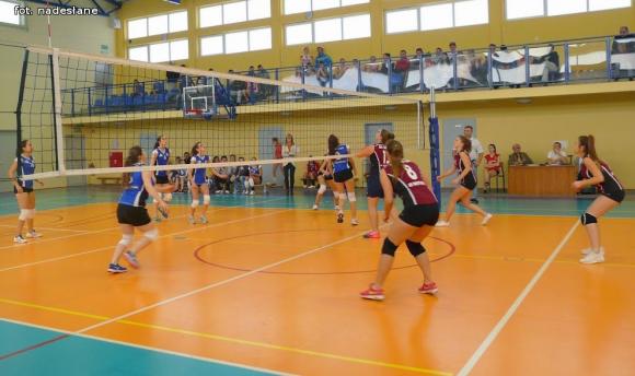 VII Turniej Siatkówki Dziewcząt z okazji Święta Niepodległości - Kutno 11 listopada