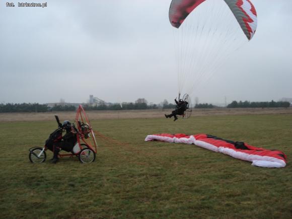 W Kutnie zakończenie sezonu Polskiej Ligi Motoparalotniowej