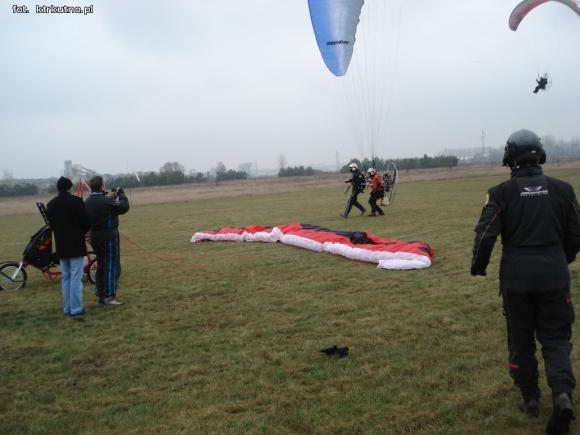 W Kutnie zakończenie sezonu Polskiej Ligi Motoparalotniowej