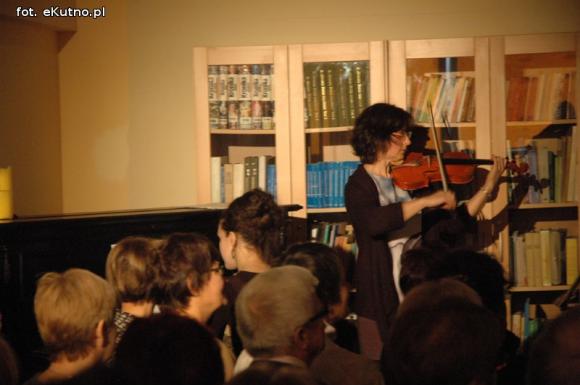 kiedy Bóg drzwi zamyka/ to otwiera okno. Spotkanie z gwiazdą - dobrym człowiekiem