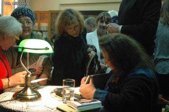 kiedy Bóg drzwi zamyka/ to otwiera okno. Spotkanie z gwiazdą - dobrym człowiekiem