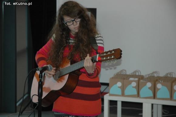 Szóstego grudnia nie można zmarnować. Niebieskie Mikołajki w domu kultury