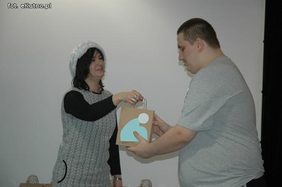 Szóstego grudnia nie można zmarnować. Niebieskie Mikołajki w domu kultury