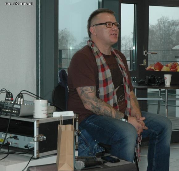 Szóstego grudnia nie można zmarnować. Niebieskie Mikołajki w domu kultury