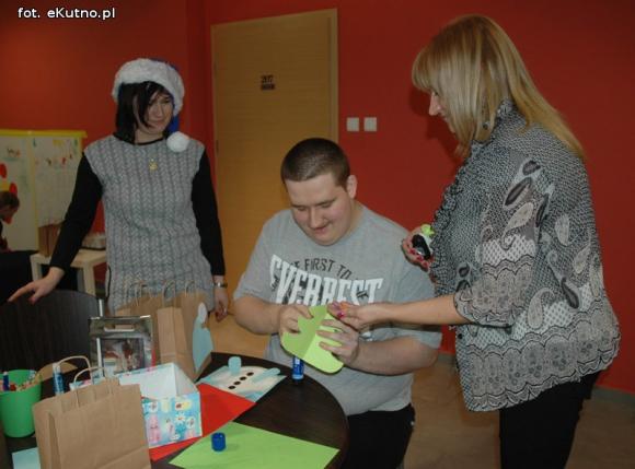 Szóstego grudnia nie można zmarnować. Niebieskie Mikołajki w domu kultury