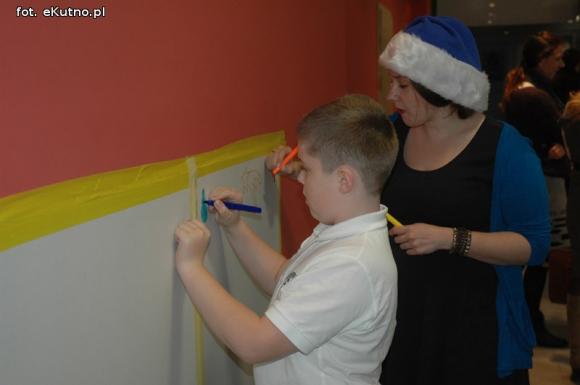 Szóstego grudnia nie można zmarnować. Niebieskie Mikołajki w domu kultury