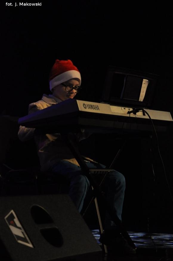 Zostali Świętymi Mikołajami. Koncert w domu kultury