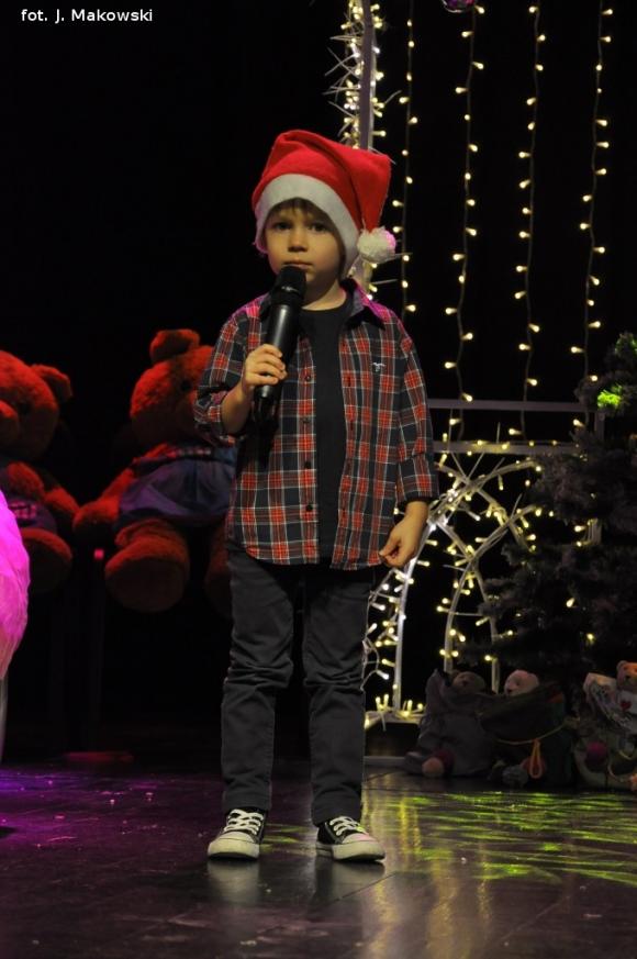 Zostali Świętymi Mikołajami. Koncert w domu kultury