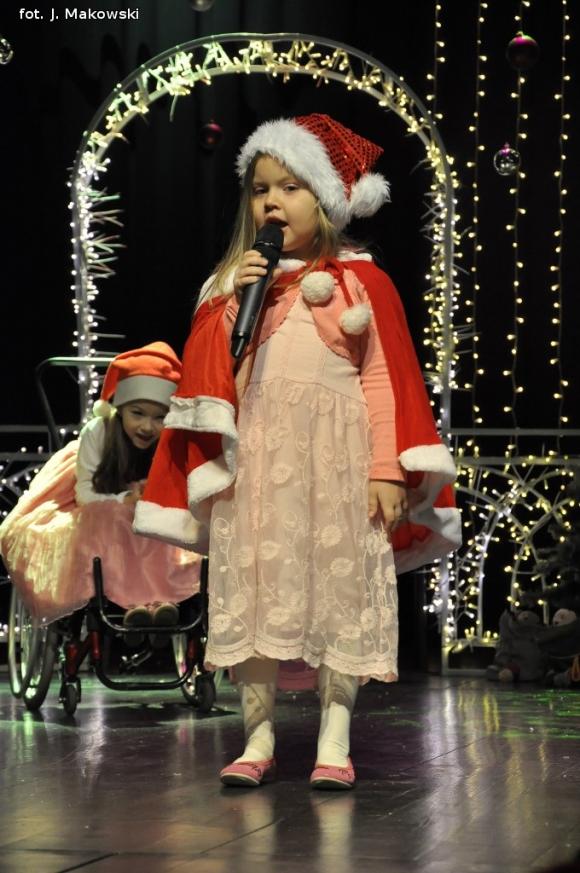 Zostali Świętymi Mikołajami. Koncert w domu kultury