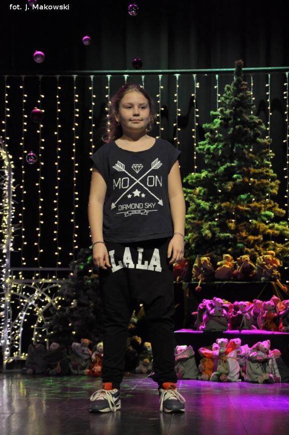 Zostali Świętymi Mikołajami. Koncert w domu kultury