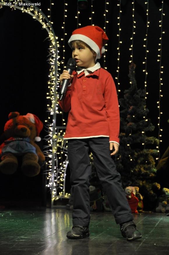 Zostali Świętymi Mikołajami. Koncert w domu kultury