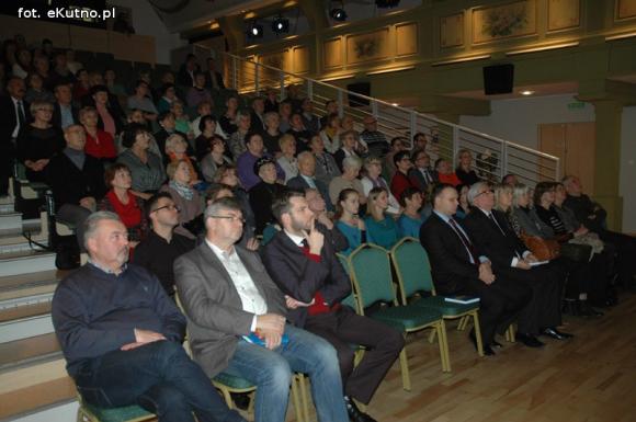 Cenne wydawnictwo regionalne i uroczy koncert Cantabile