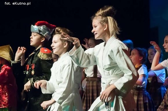 Brawo mali aktorzy z Kutna! Premiera Akademii Pana Kleksa