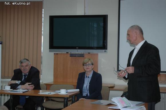 Rozmowa o budżetach: place zabaw, zmarnowane pieniądze, zaniedbane getto i odrodzenie edukacji zawodowej