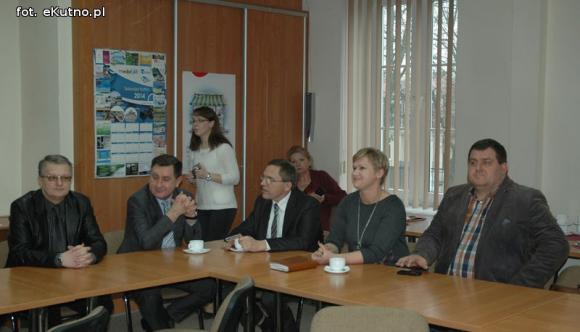 Rozmowa o budżetach: place zabaw, zmarnowane pieniądze, zaniedbane getto i odrodzenie edukacji zawodowej