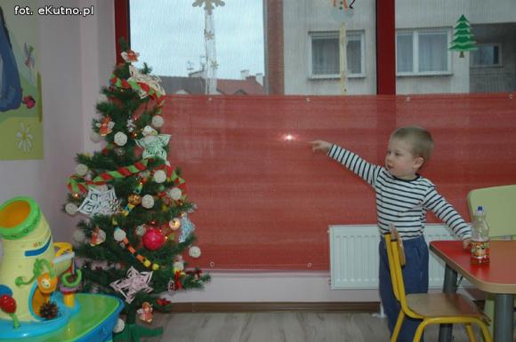  Be Happy!: Święty Mikołaj obdarował dzieci w nowym przedszkolu