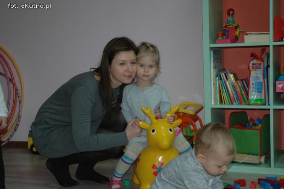  Be Happy!: Święty Mikołaj obdarował dzieci w nowym przedszkolu