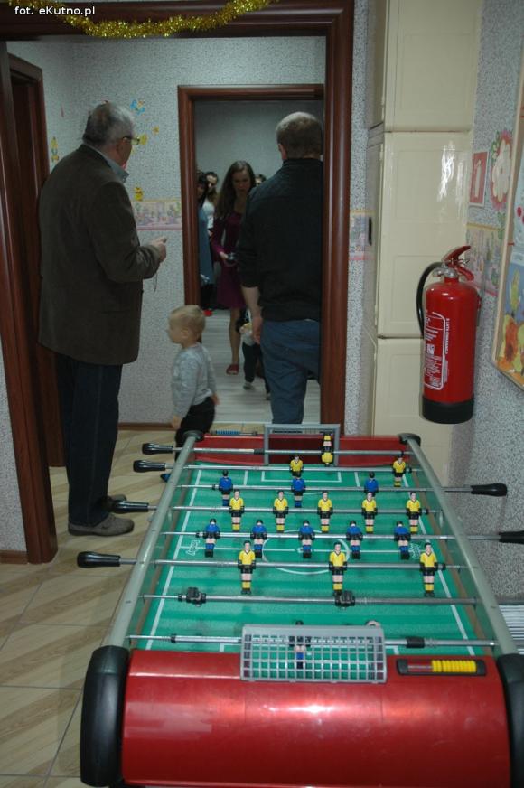  Be Happy!: Święty Mikołaj obdarował dzieci w nowym przedszkolu