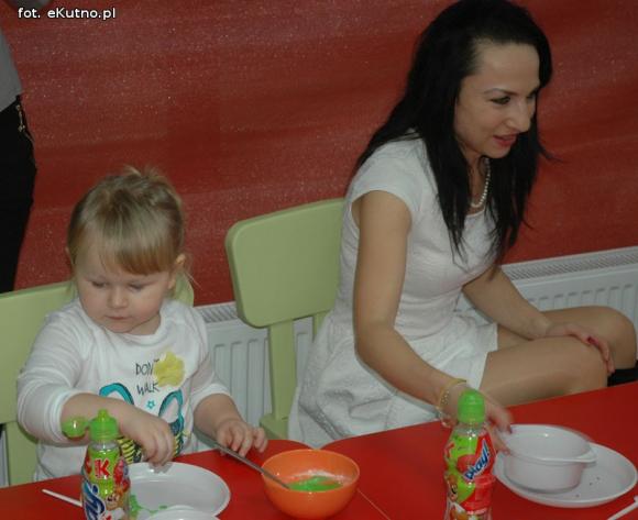  Be Happy!: Święty Mikołaj obdarował dzieci w nowym przedszkolu