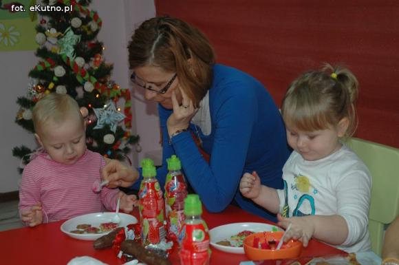  Be Happy!: Święty Mikołaj obdarował dzieci w nowym przedszkolu