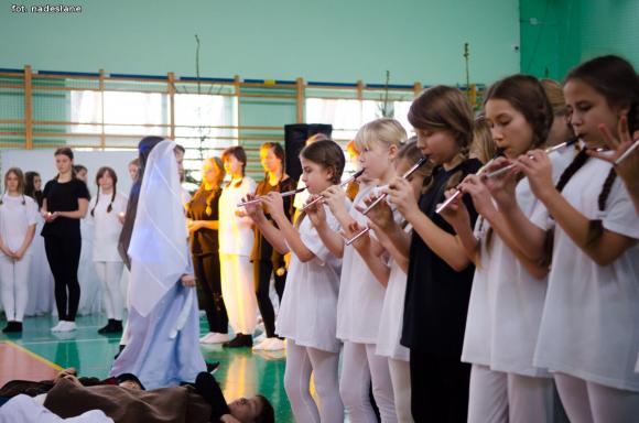 Uroczyste jasełka w Zespole Szkół w Gołębiewku