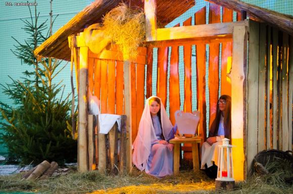 Uroczyste jasełka w Zespole Szkół w Gołębiewku