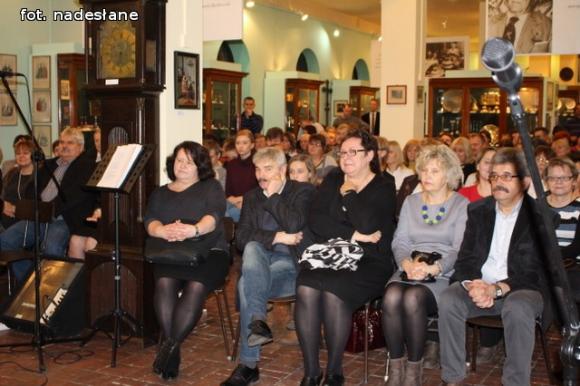 Przybieżeli i ujrzeli. Koncert w krośniewickim muzeum