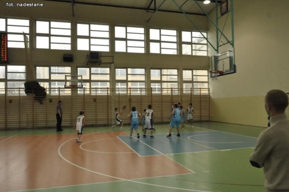 KKS PRO-BASKET TBS Kutno wysoko wygrywa