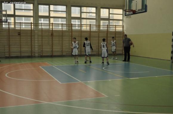 KKS PRO-BASKET TBS Kutno wysoko wygrywa