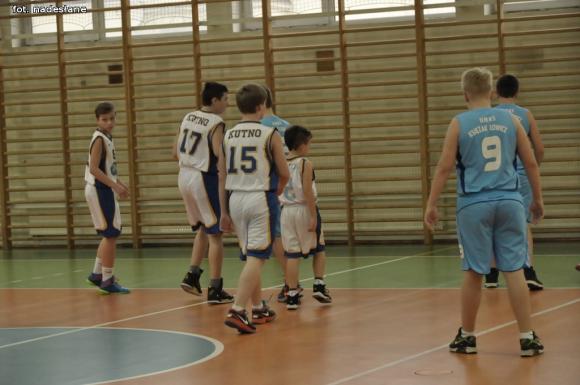 KKS PRO-BASKET TBS Kutno wysoko wygrywa